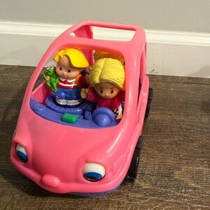 Fisher price car and vintage people